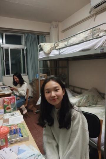 從教培女王到保潔阿姨：邱麗蘇的逆襲人生軌跡