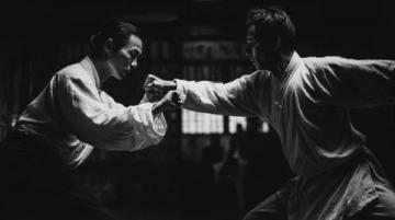智海：知識勝過武功，智慧實現復仇之路