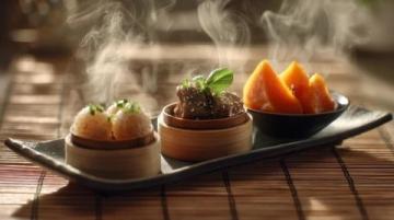 陸家嘴三件套：豪華雞鴨鴿宴驚艷味蕾