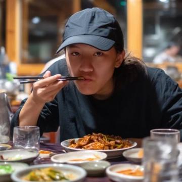 盼望已久，慕名前來就是為了吃那口已經申遺成功的美食！