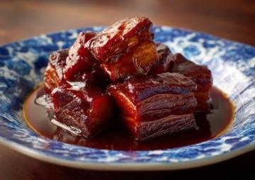 絕妙美味體驗:這款鹵制豬頭肉,外酥里嫩,香氣撲鼻,一次品嘗永難忘!