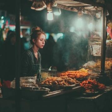深圳18個必去夜市，美食天堂等你來探索！