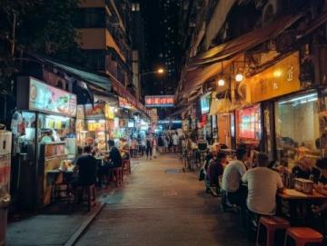 壽寧路美食夜市未有拆遷計(jì)劃，市場(chǎng)監(jiān)管部門正整治無證經(jīng)營商戶