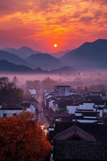 跟著大明星游四川西有都江堰,東有五鳳溪!這個古鎮火了!湖南衛視天天向上都來打