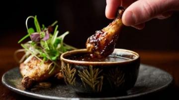 家常黃燜雞翅根做法，兩種醬料鮮香入味