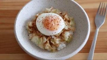 夏日家庭晚餐:清爽素炒豆角與韭菜炒雞蛋