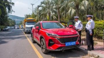 表弟勸我不要迷信合資和新能源車，我用8萬元買了長安逸動而不是13萬元的卡羅拉混動