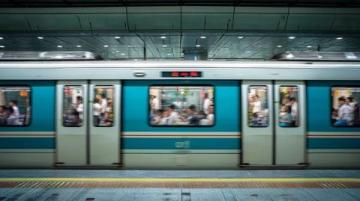 我在棗莊西站，記憶中的故鄉之旅