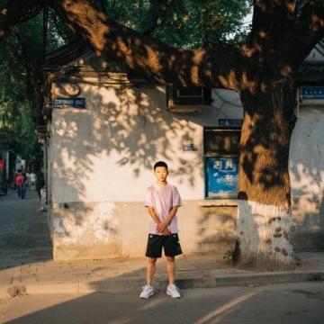 河北廊坊，男子獻(xiàn)血8次，卻在急用血時(shí)被告知獻(xiàn)血證過(guò)期，不能優(yōu)先用血！男子不能
