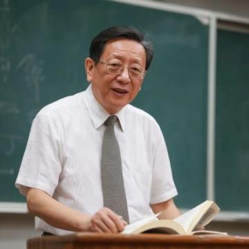 退休教師遇困境,中牟公安援手送溫暖