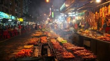南寧新規助力地攤經濟再起風采。