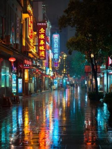 今晚到懷遠(yuǎn)西路,發(fā)現(xiàn)懷遠(yuǎn)夜市旁邊有一個(gè)小巷——幸福巷。