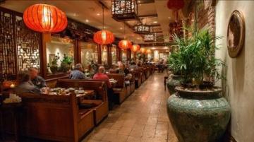 南京必嘗老字號美食探秘:紅廚巷淮揚菜館,味蕾之旅不容錯過!