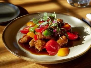 紅燒肉用冰糖好還是白糖好,如何選擇最佳調味品?