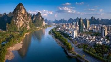 重慶,這個位于中國西南部的山城,以其獨特的地理風貌、豐富的巴蜀文化、誘人的美食、