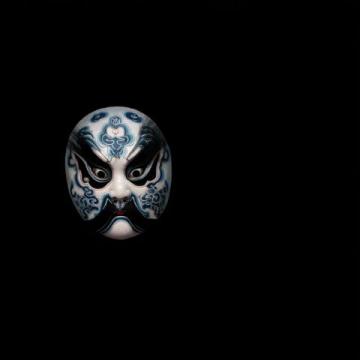 京劇獨(dú)特技藝“鉆鍋”揭秘：如何妙手回春解燃眉之急？