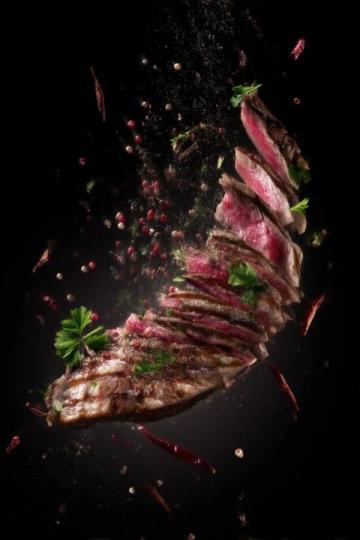 臘肉炒荷蘭豆蕎頭苗，香氣四溢，口感豐富！