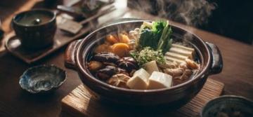 江蘇鎮江特色美食推薦：鍋蓋面、肴肉與蟹黃湯包不容錯過