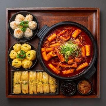 你家鄉(xiāng)最具代表性的特色美食是什么威海美食豐富多樣,以下是一些特色美食