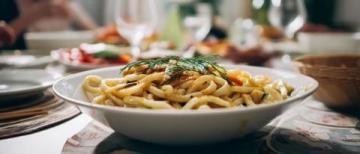 保定必嘗面食推薦：羊雜面、鐵鍋燜面與熱干面