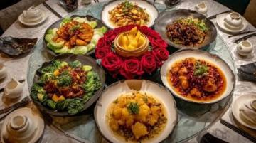 潮汕美食是中國廣東省潮汕地區(包括汕頭、潮州、揭陽等)的特色飲食文化