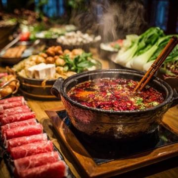 潮汕美食是中國廣東省潮汕地區(包括汕頭、潮州、揭陽等)的特色飲食文化