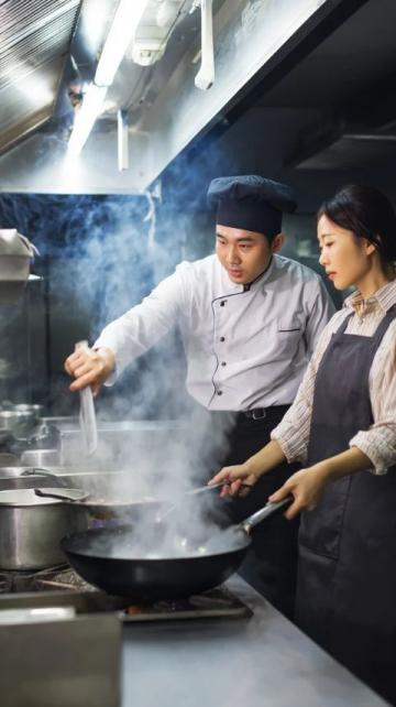 五星酒店后廚偷師！主廚說這是他月薪3萬的秘訣，家庭版做法超簡單
