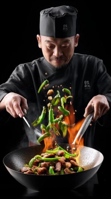 炒菜時摘下來的芹菜葉子大家不要再扔了,做蒸菜吃不僅能當(dāng)主食