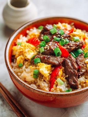 春夏必備！菠蘿拌牛肉食譜：酸甜鮮香，簡單易做營養滿分