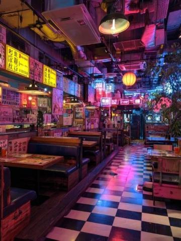 酷車潮玩美式餐廳，一家開在鳥巢旁邊的汽車主題餐廳，是家挺新的店，開業不到一年