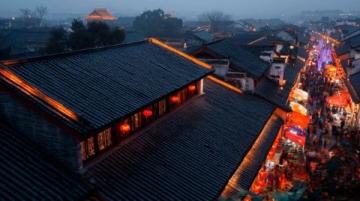 銅仁古城,位于貴州省銅仁市碧江區(qū)中山路185號(hào),是銅仁市的一顆璀璨明珠