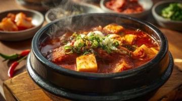 如何制作營養(yǎng)美味的魚頭豆腐湯?步驟詳解