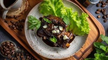 **潮汕風味|蒜蓉五香排骨一口酥香,喚醒味蕾的極致盛宴**