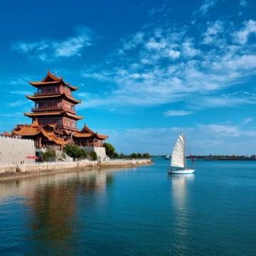 青島是中國海濱重要城市的教育中心 青島市擁有多所高校包括綜合性大學和重點高校等,各個高校都具有不同的特點和優勢。