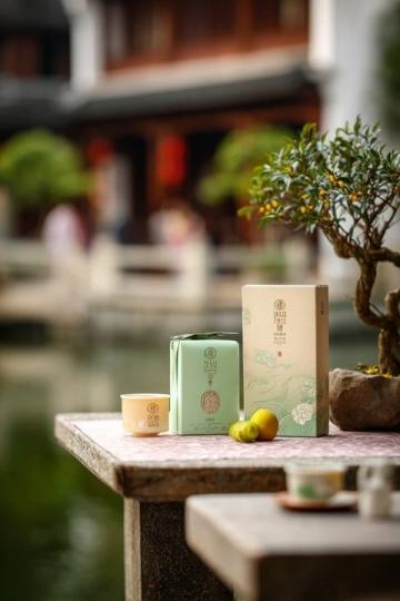 武漢獨(dú)家度假風(fēng)下午茶體驗(yàn) - 在城市綠洲享受漂浮甜點(diǎn)時光