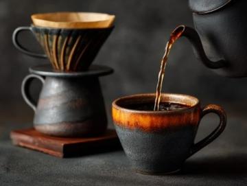 巖茶為什么要焙火？不同烘焙方式的影響解析