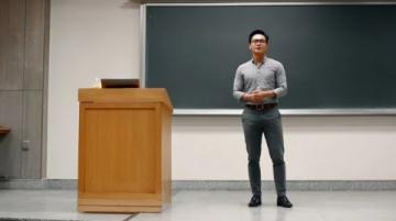揭秘韋東奕走紅背后：別讓質疑聲掩蓋學術價值與影響力