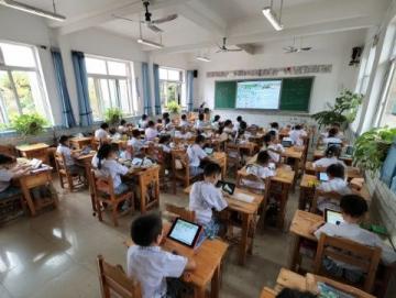 濟源東湖小學舉行2025年春季課堂改革素養大賽