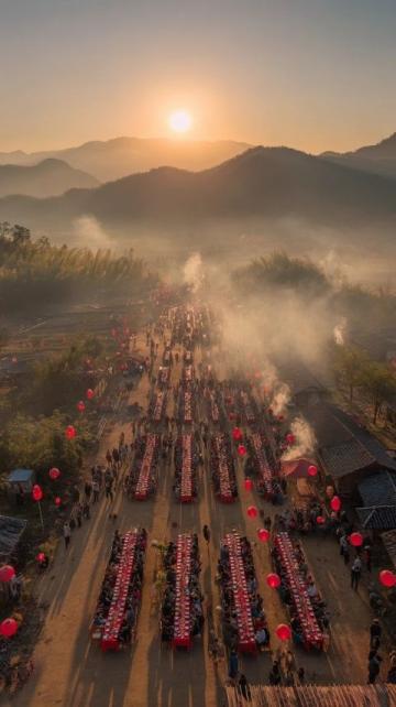 **五一游云南五大民族節(jié)日狂歡指南,解鎖邊玩邊體驗(yàn)的奇幻之旅**