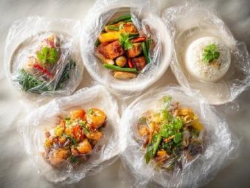 單位食堂20元盒飯引爭議：有人嫌貴有人贊好吃