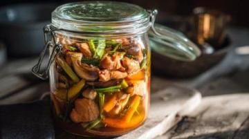 三塊錢解鎖脆爽下飯咸菜:醬香黃瓜簡單腌制教程