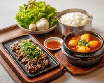 沈陽西塔朝鮮族美食推薦：烤肉、海鮮餅一應俱全