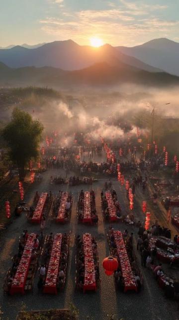 **五一游云南五大民族節(jié)日狂歡指南,解鎖邊玩邊體驗(yàn)的奇幻之旅**