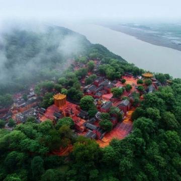 陽泉桃林溝民俗文化園(陽泉郊區桃林溝的桃河民俗文化園,已經建成很多年了,每次去桃林)