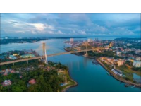 湛江，作為廣東省的一個重要城市，位于祖國大陸的最南端