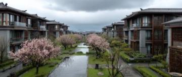 金寨蔚藍海岸度假山莊在安徽省六安市金寨縣油坊店鄉龔沖村,有一處度假勝地——
