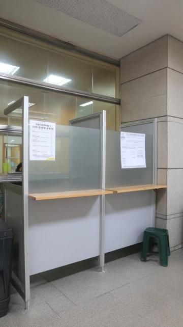 門型展架性能優點(美食門型展架)" -> "門型展架:廣告展示最佳選擇,功能性和耐用性".