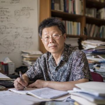學(xué)歷雖淺，郭德綱卻能博古通今