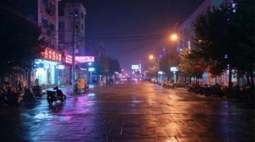北京通州月亮河小鎮夜市:從疫情復蘇到五一爆火的蛻變之旅