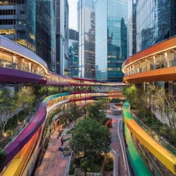 龍港地下商業街面臨升級挑戰，知名主播熱議發展瓶頸與轉型方向
